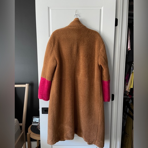 Mango Teddy Coat - Sz M/L in Camel and Hot Pink - Picture 4 of 4